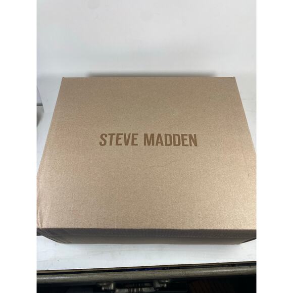 Steve Madden Rudi Black Leather Faux Fur Lace Oxfords BRAND NEW Women's 9.5M - Picture 2 of 13